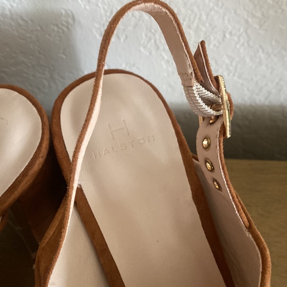 Halston brand new block heels size 8 - Picture 3 of 6
